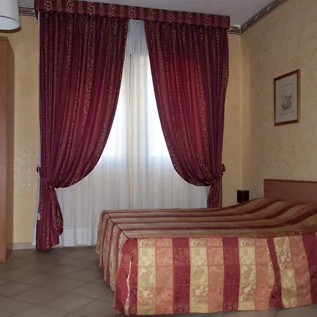 Casa Del Pellegrino Hotel 3*